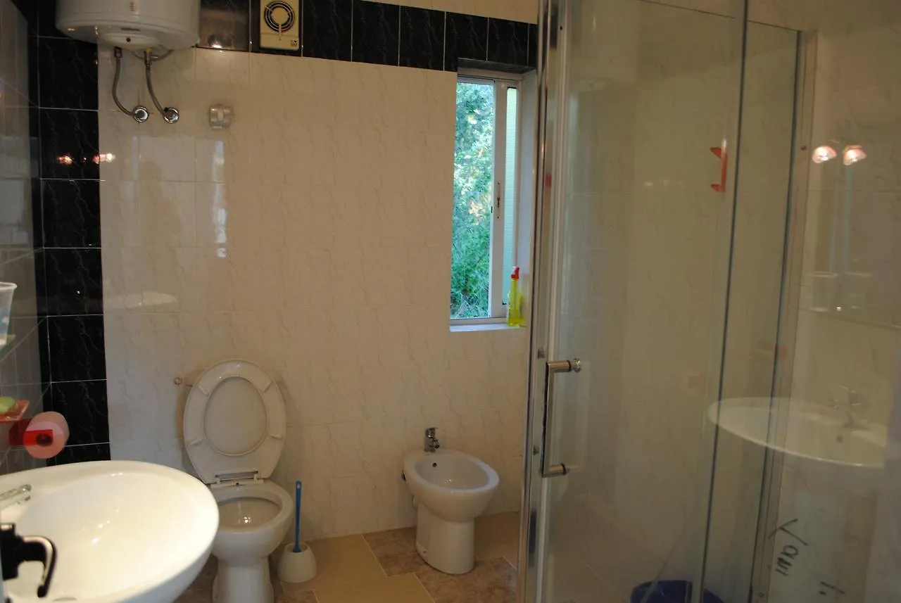 Casa Prifti Guest House Vlore Country house